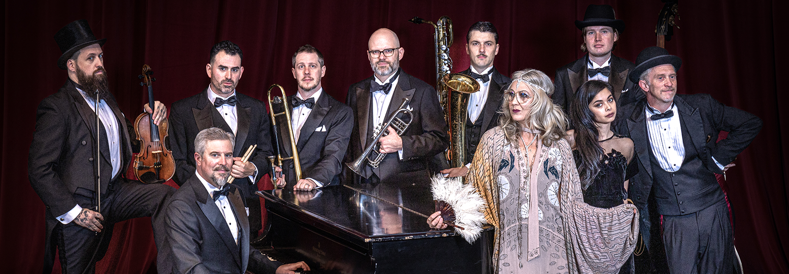 Squirrel Nut Zippers – Christmas Caravan