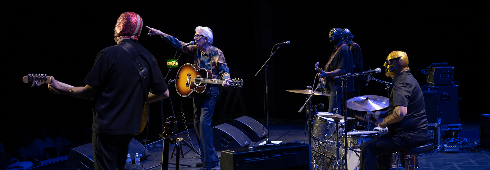 Nick Lowe & Los Straitjackets
