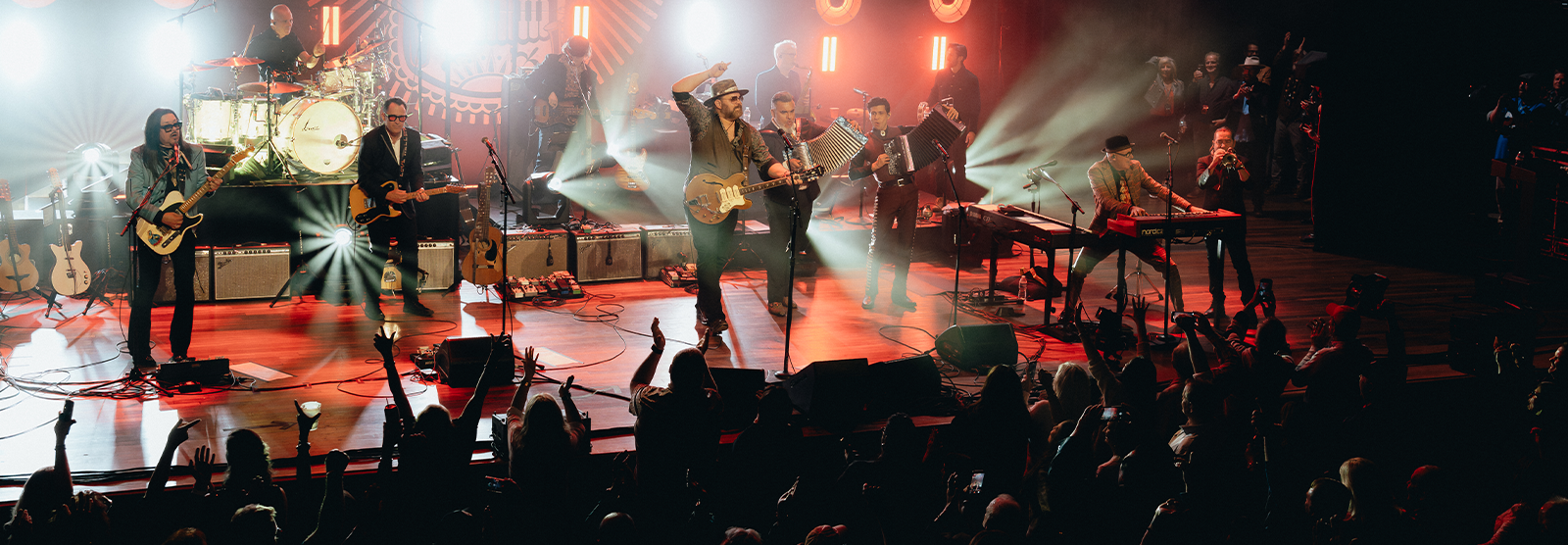 The Mavericks & Friends 